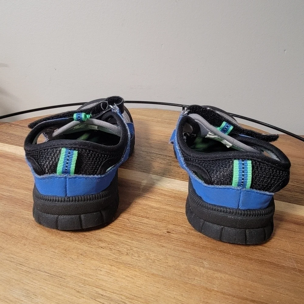 Osh Kosh Bump Toe Athletic Sporty Washable Play Sandals Sneakers Size 11